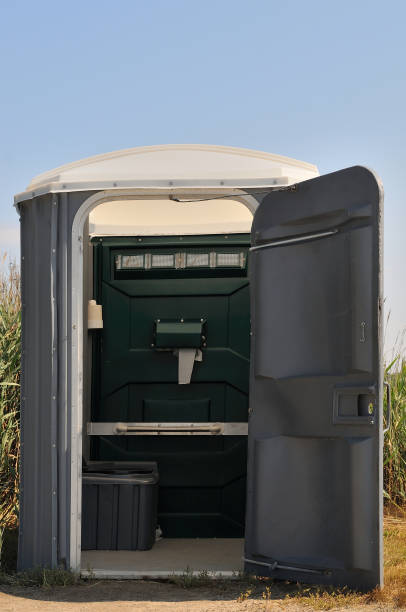 Portable Toilet Options We Offer in Cumberland, WI